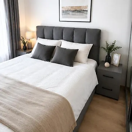Comfy 1br With Sea View Apartment *