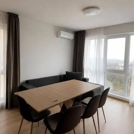 Apartment Comfy 1br With Sea View *